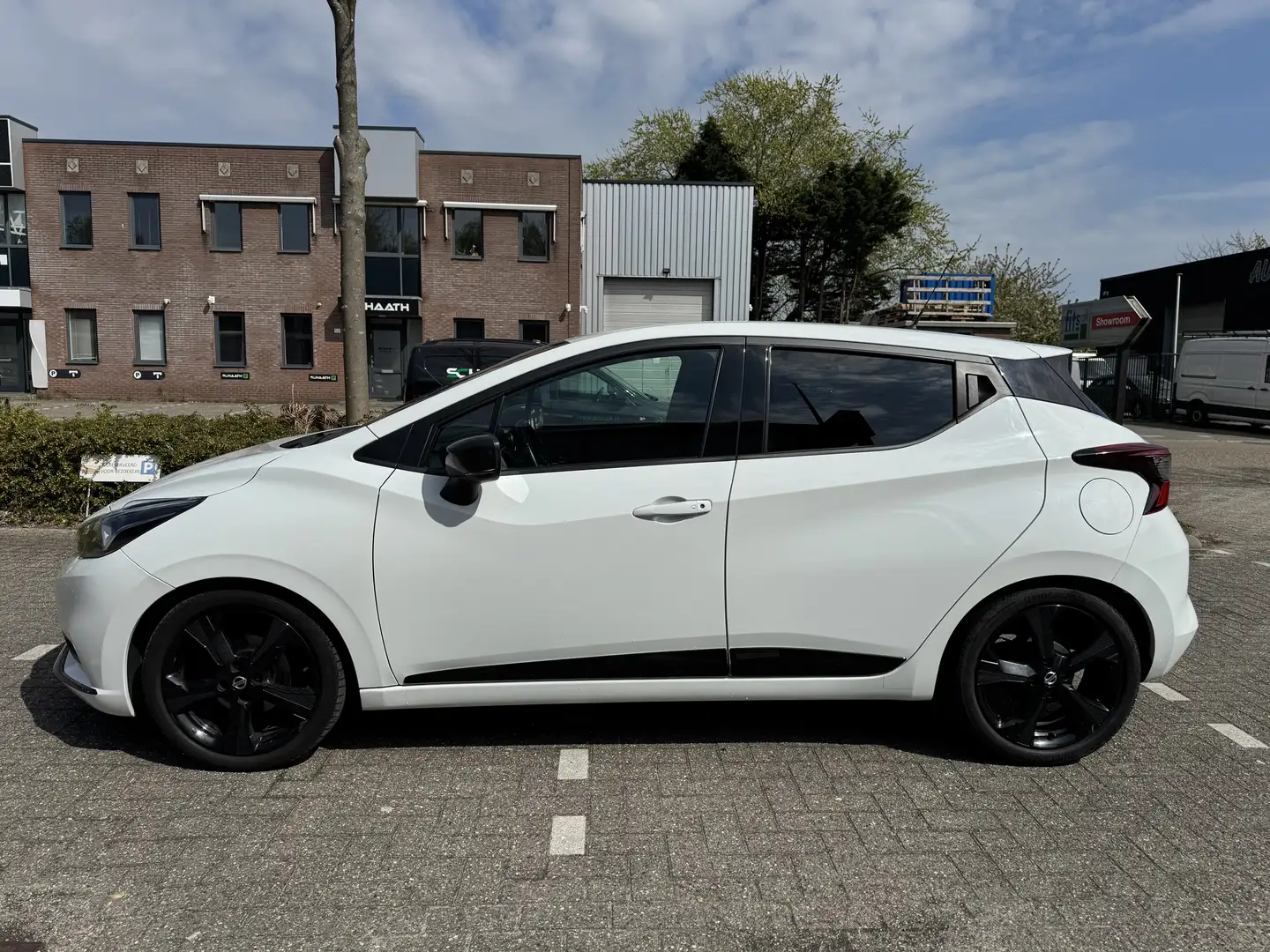 Nissan Micra Nissan Micra DIG-T 117 N-Sport - 2