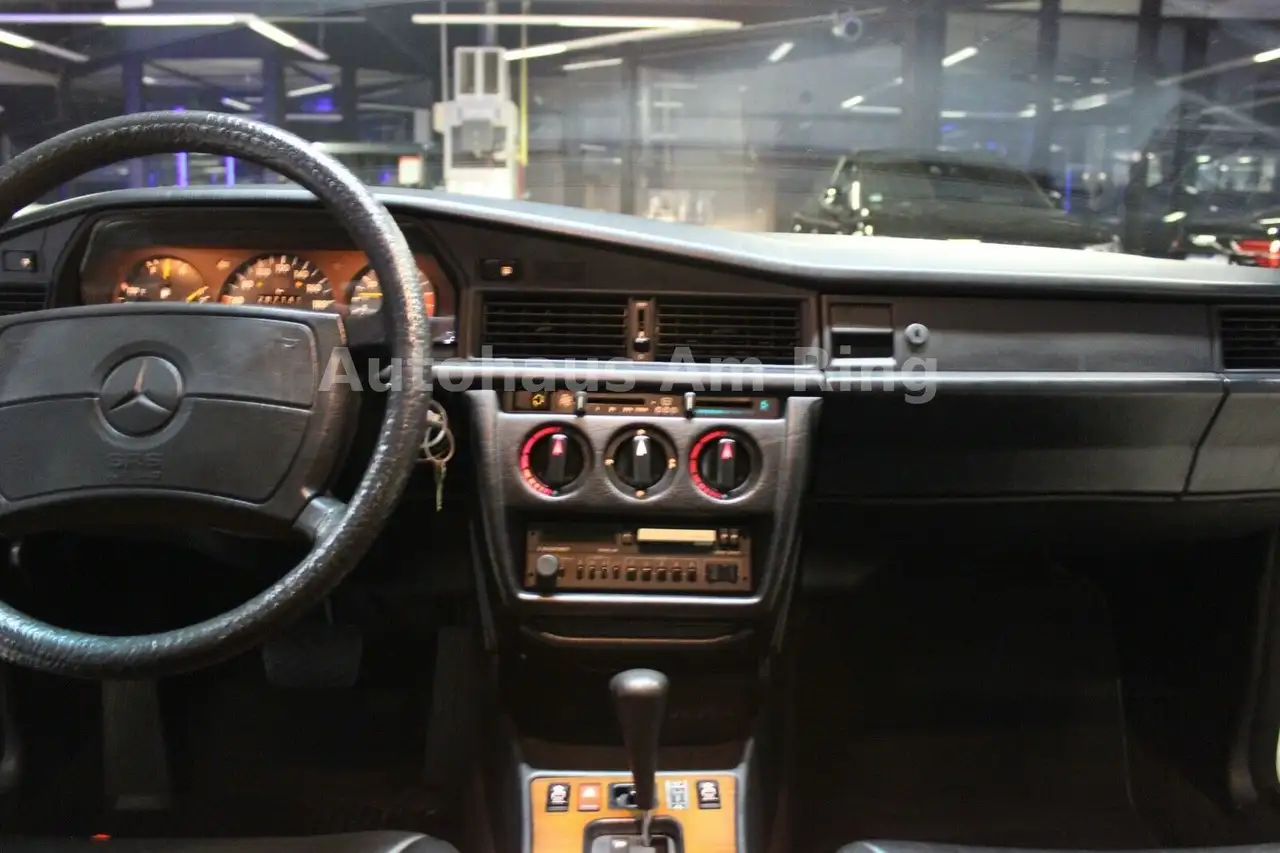 Mercedes-Benz 190 E AUTOMATIK ORIGINALZUSTAND UNFALLFREI 1HAND, foto 11