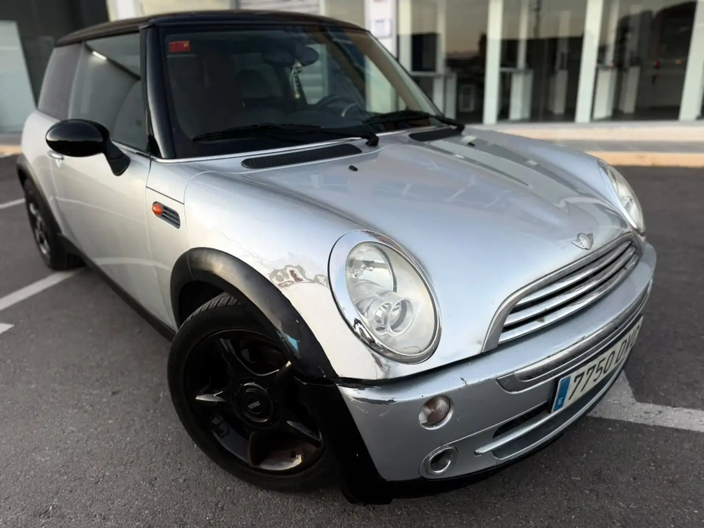 MINI Cooper Gris - 1