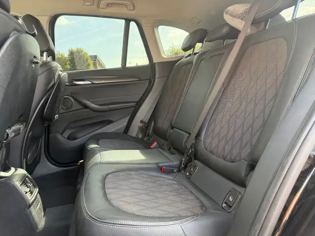 BMW X1 view 11