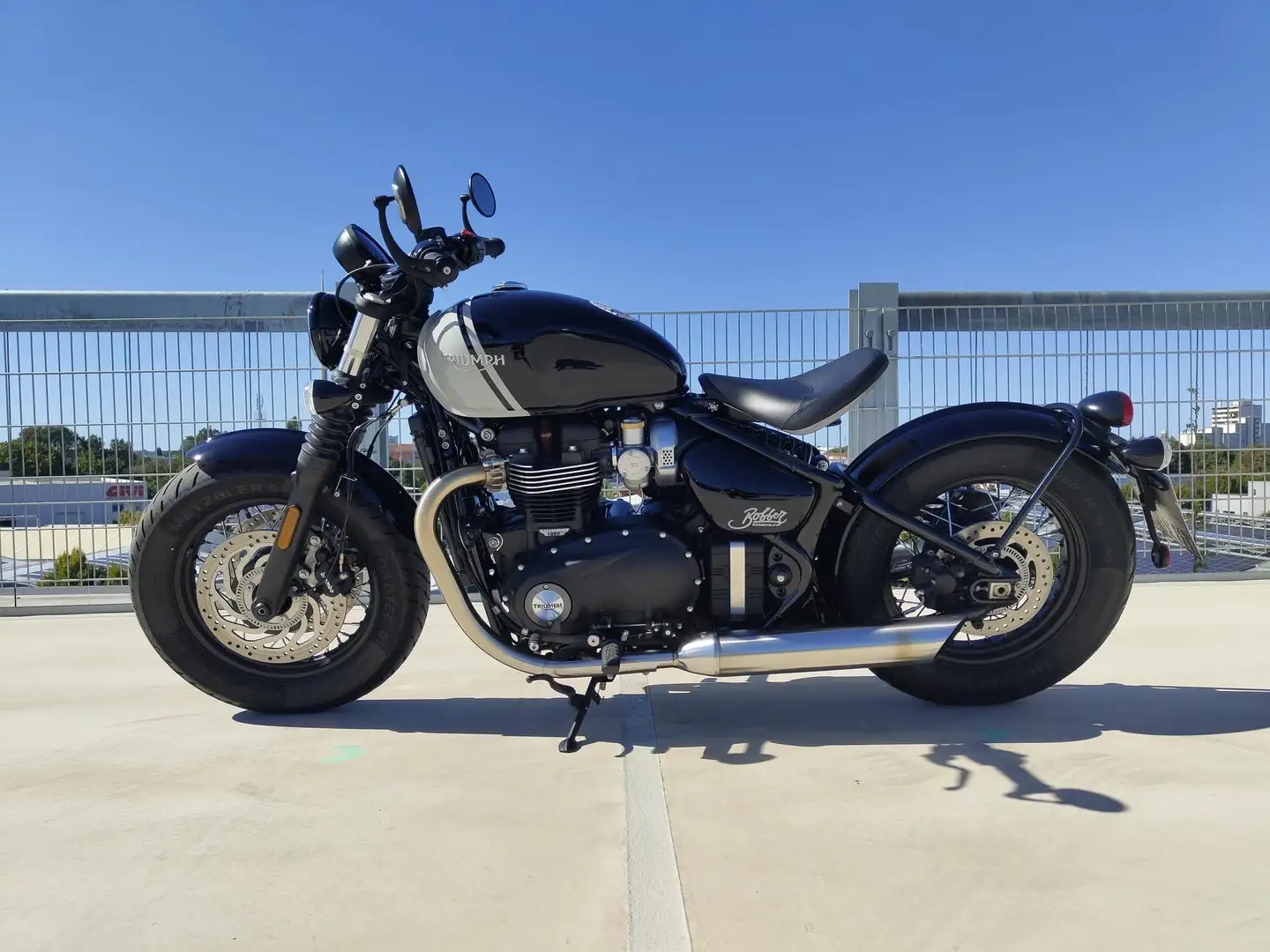 Triumph Bonneville Bobber sofort verfügbar Zwart - 2