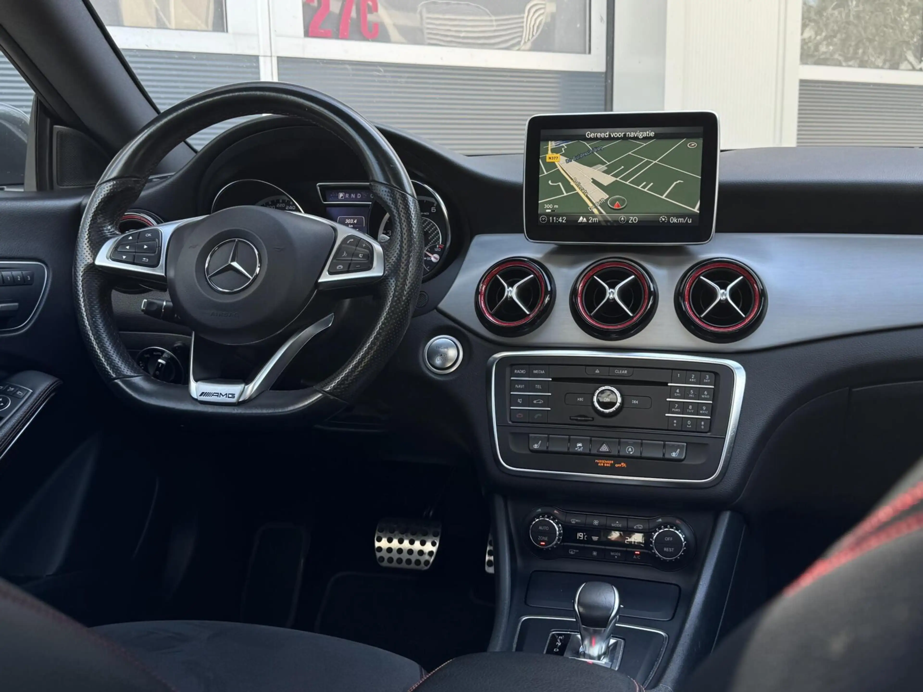 Mercedes-Benz CLA 45 AMG Shooting Brake 4MATIC OrangeArt Edition | Alcantar — photo 3