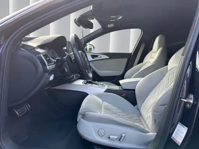Audi S6 view 10