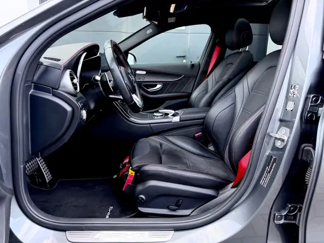 Mercedes-Benz C-Class view 9
