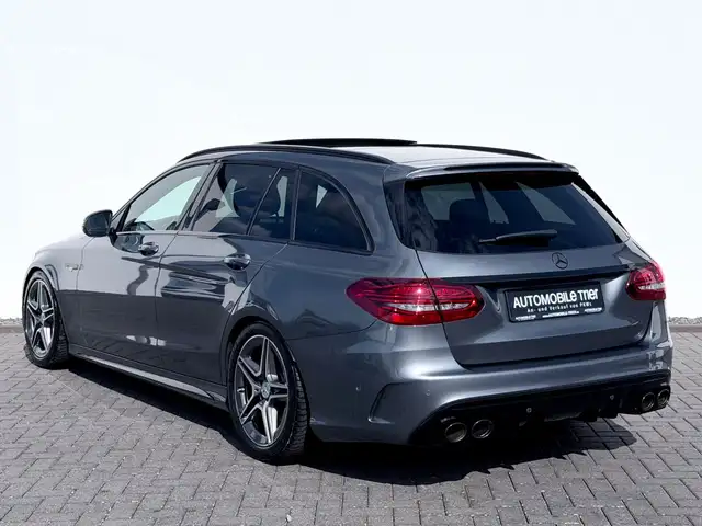Mercedes-Benz C-Class view 8