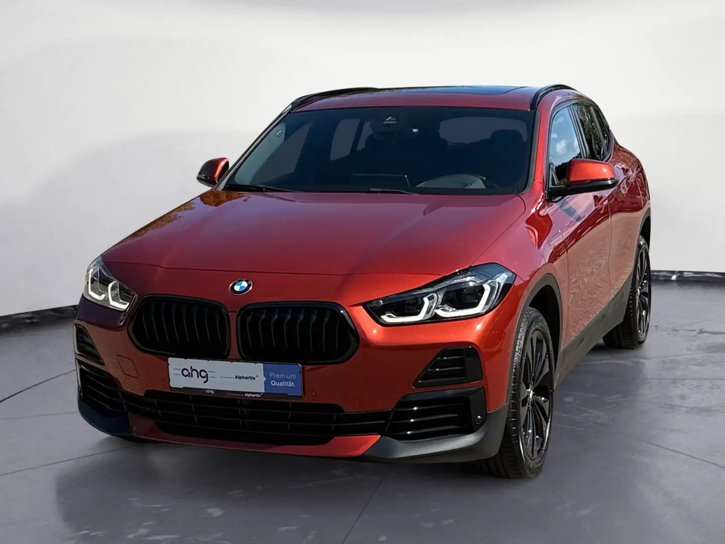 BMW X2 sDrive18d Navi Klima PDC Kamera Head-Up Panor Orange - 2