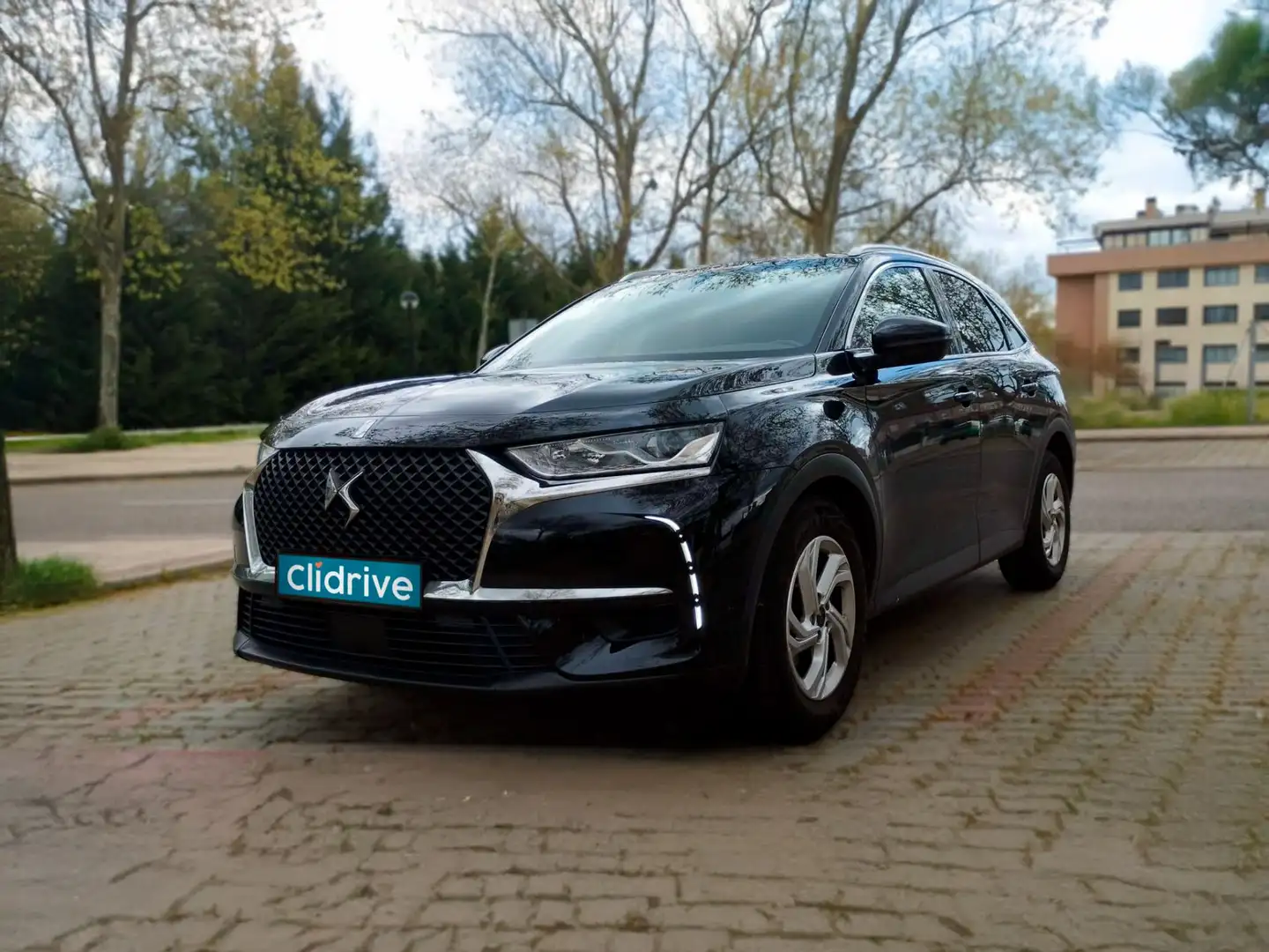 DS Automobiles DS 7 Crossback PureTech 132kW (180CV) Auto. BE CHIC Negro - 2