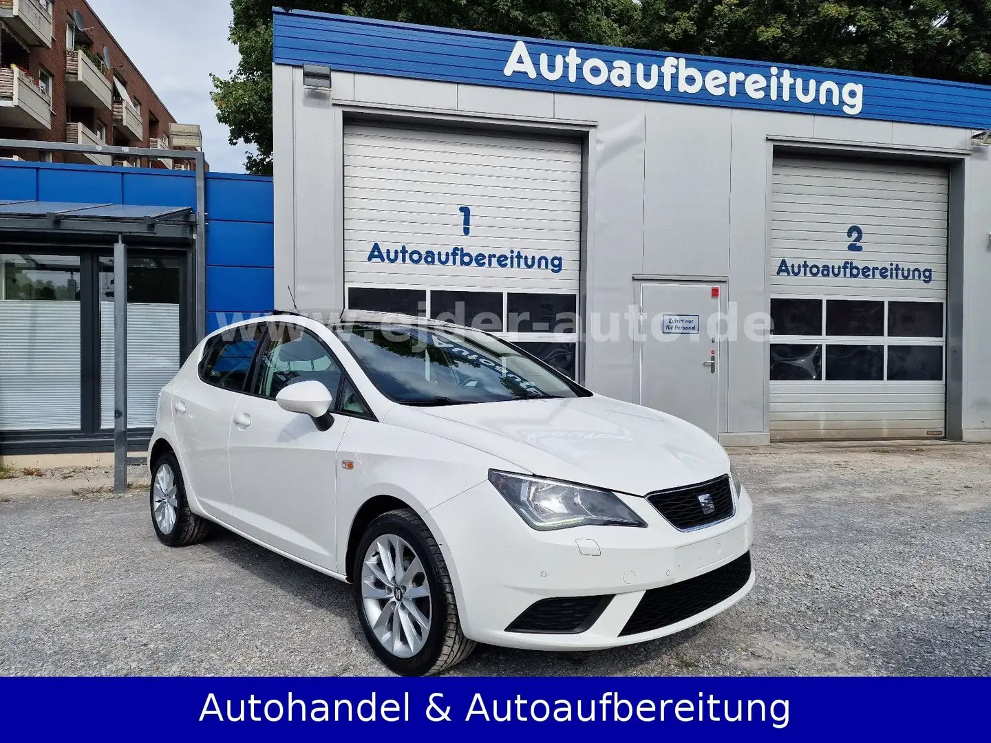 SEAT Ibiza 1.2 TSI Style *PANO*KLIMAAUT*PARKSEN*SITZH Blanc - 1