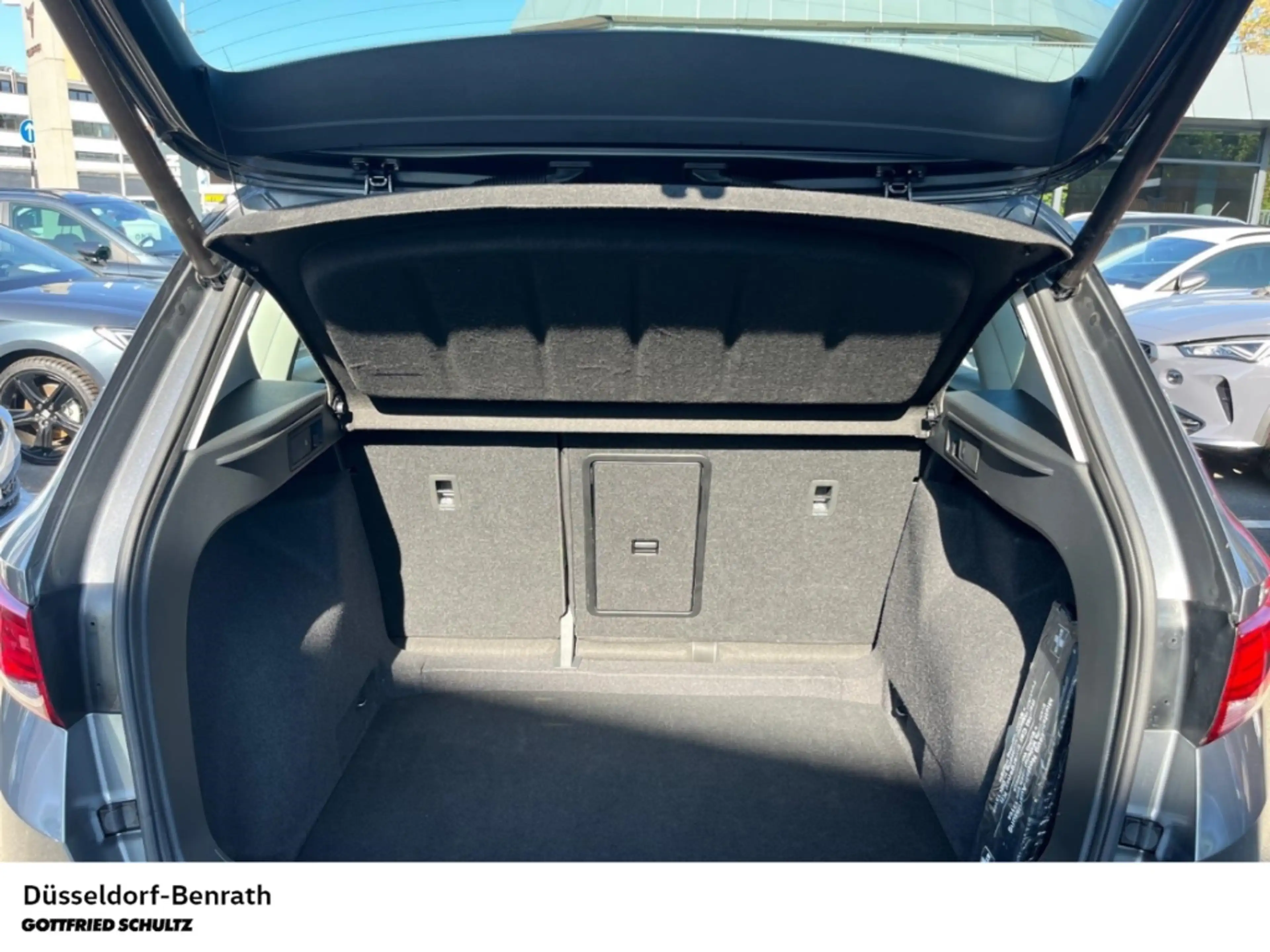 SEAT Ateca Style 1.5 TSI DSG LED Navi Parkhilfe AppConnect — photo 8