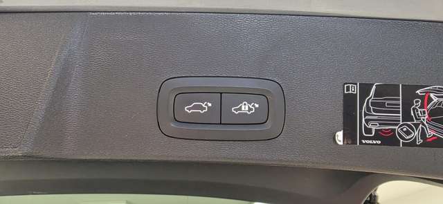 Volvo XC40 — photo 18