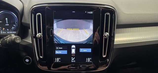 Volvo XC40 — photo 16