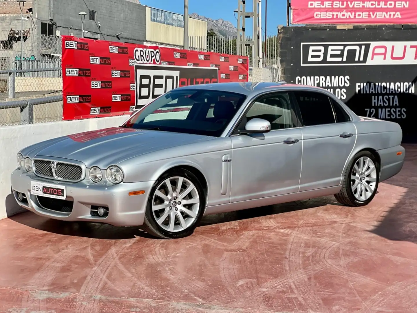 Jaguar XJ XJ6 2.7D V6 Executive Aut. Grigio - 1