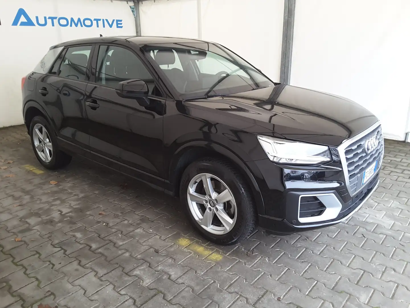 Audi Q2 1.6 TDI 115cv Sport Noir - 2