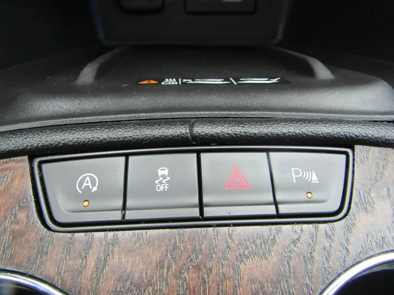 GMC Acadia снимка GMC Acadia