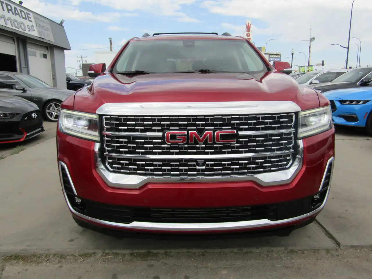 GMC Acadia снимка GMC Acadia