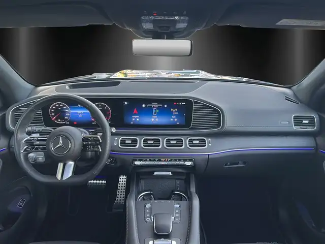 Mercedes-Benz GLS view 12