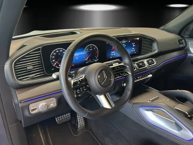 Mercedes-Benz GLS view 11