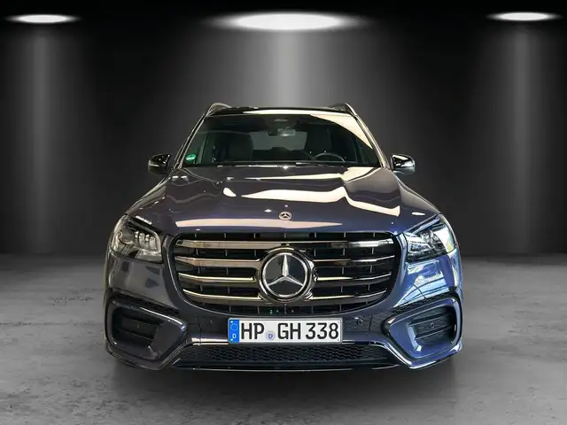 Mercedes-Benz GLS view 6