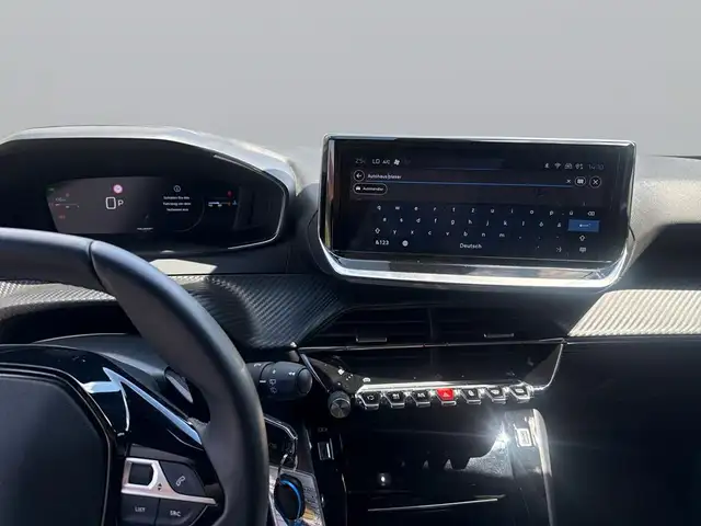 Peugeot 2008 view 14