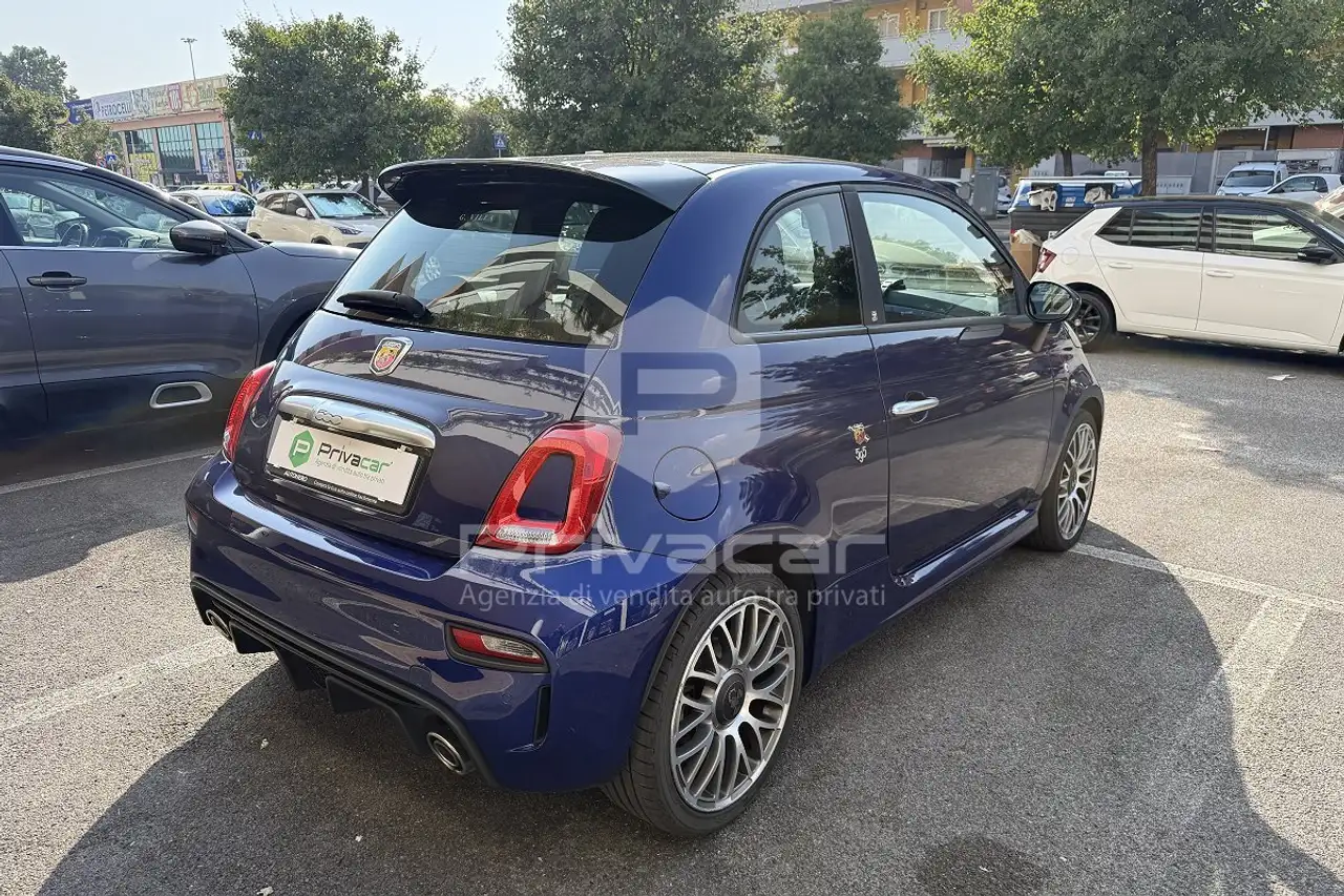 Abarth 595 2021