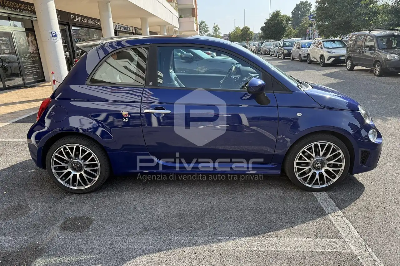 Abarth 595 2021