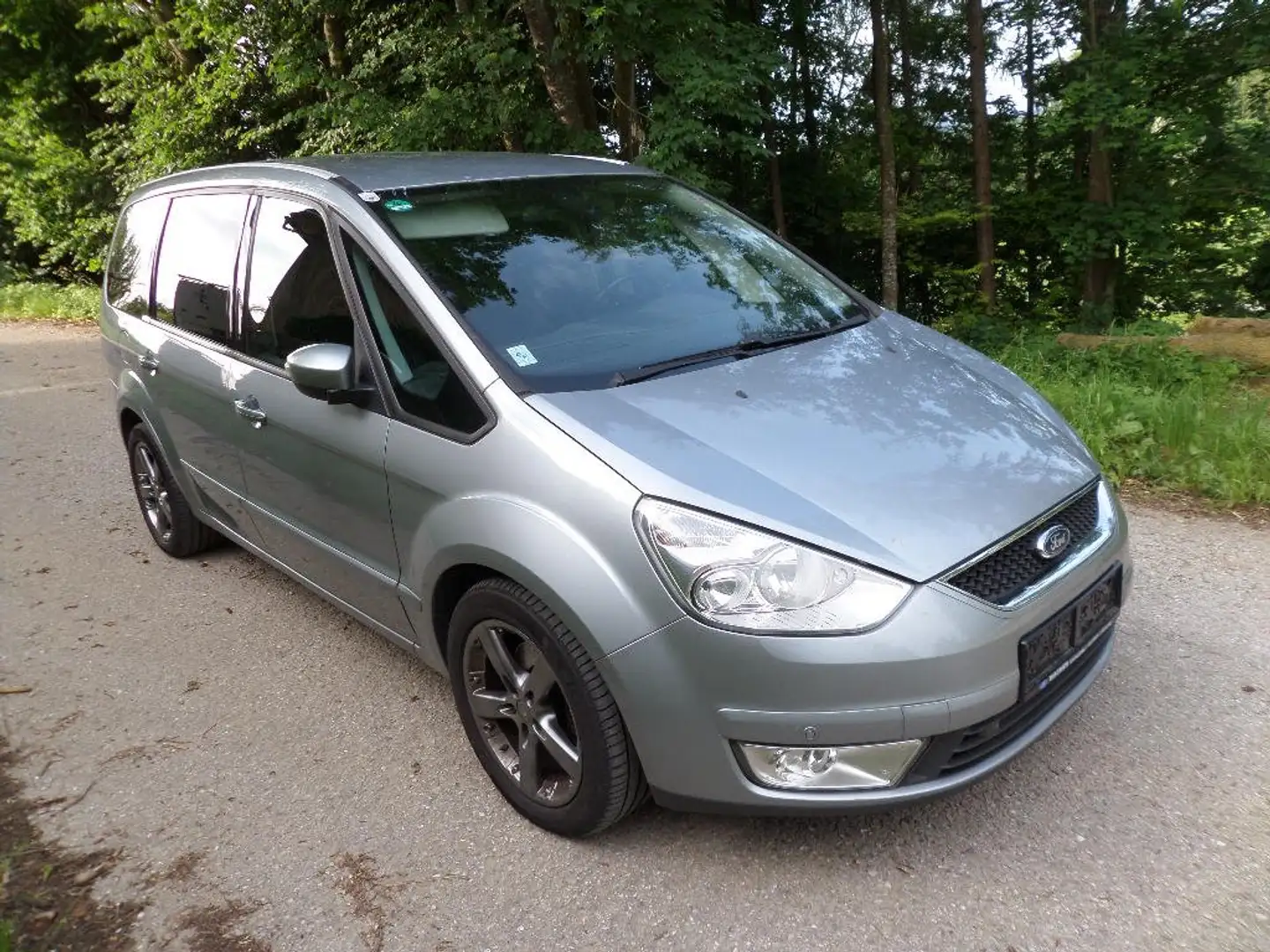 Ford Galaxy Ghia 2,0 TDCi 7-Sitze Anhängerkupplung Pickerl Gris - 2