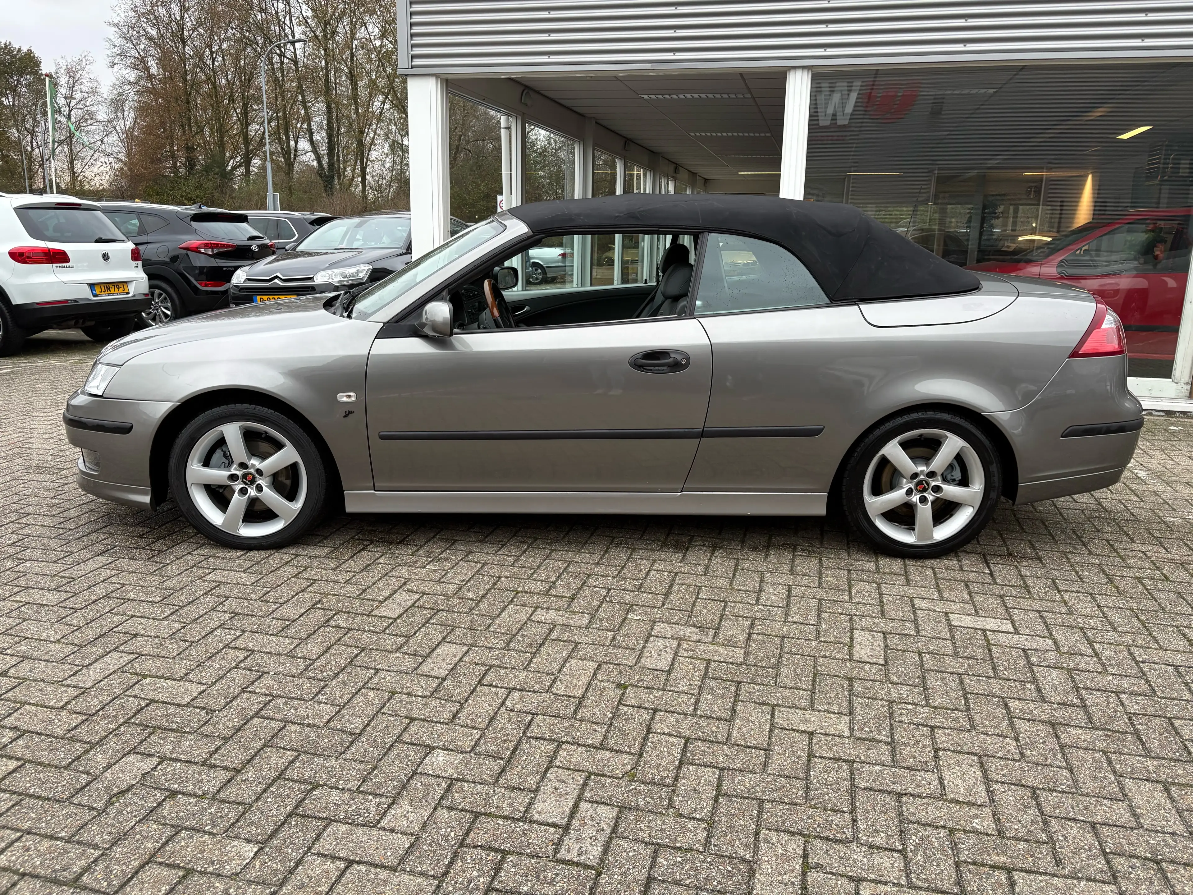 Saab 9-3 Cabrio 2.0T Aero — photo 17
