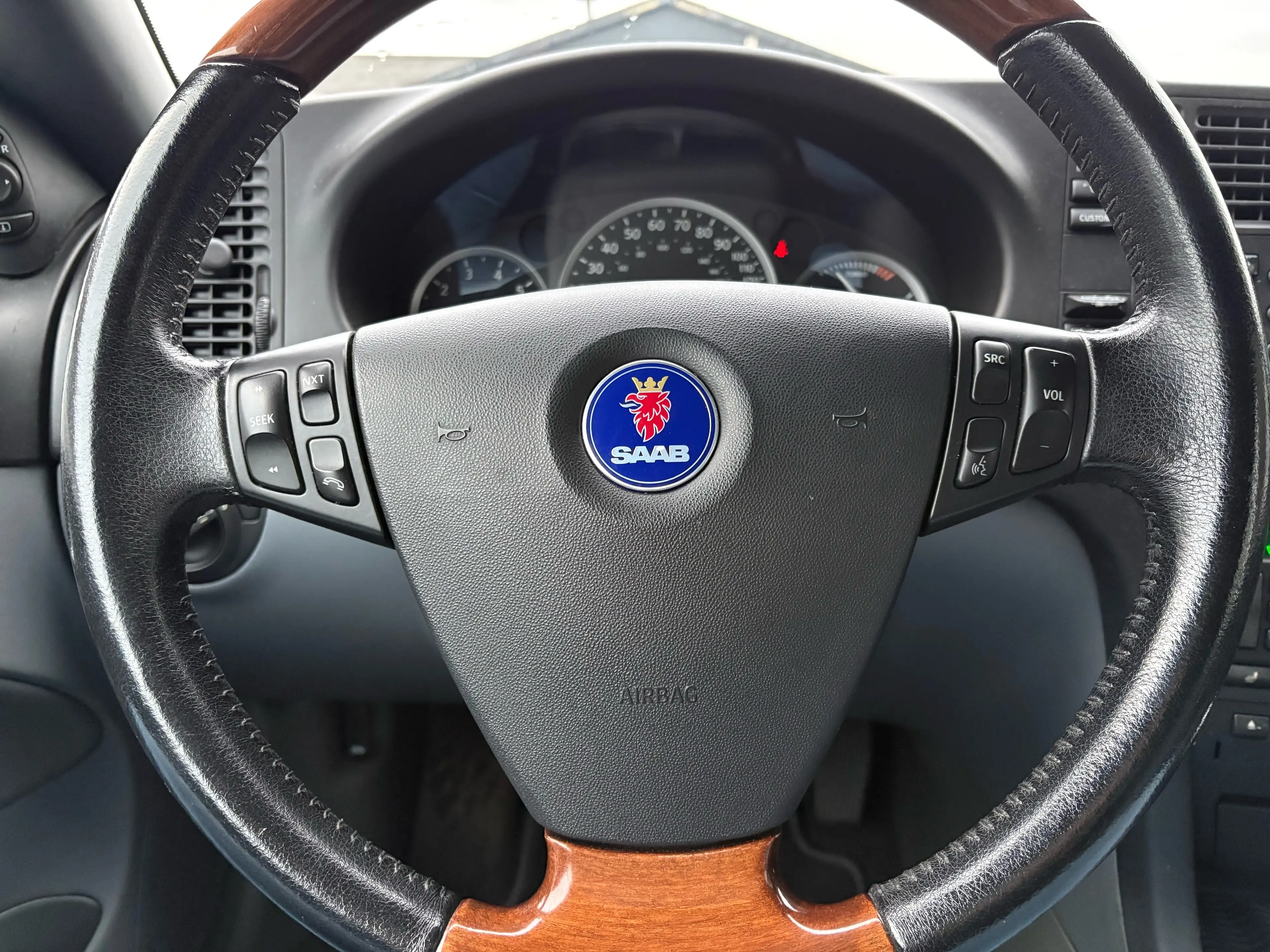 Saab 9-3 Cabrio 2.0T Aero — photo 11