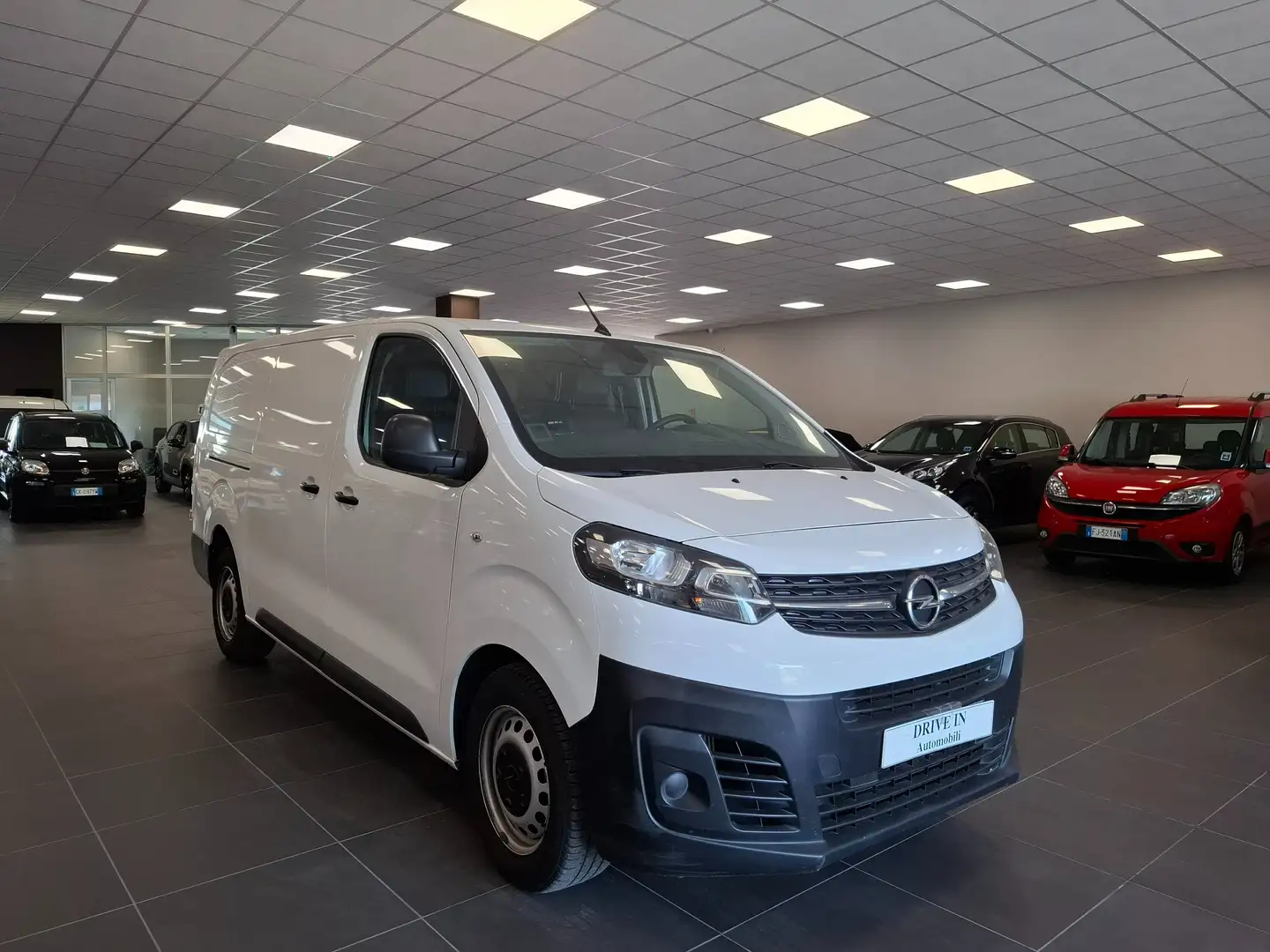 Opel Vivaro 2.0d 120cv L3 H1 Bianco - 1