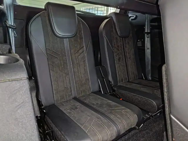 Peugeot 5008 view 13