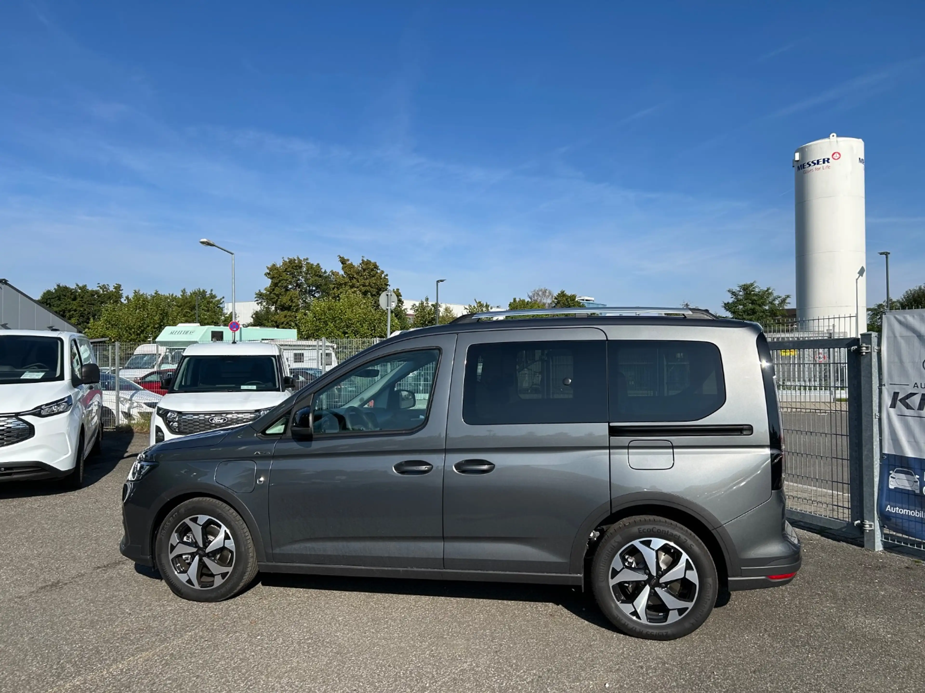 Ford Tourneo Connect Active PHEV 1.5 iACC*NAVI*SHZ*CAM — photo 11