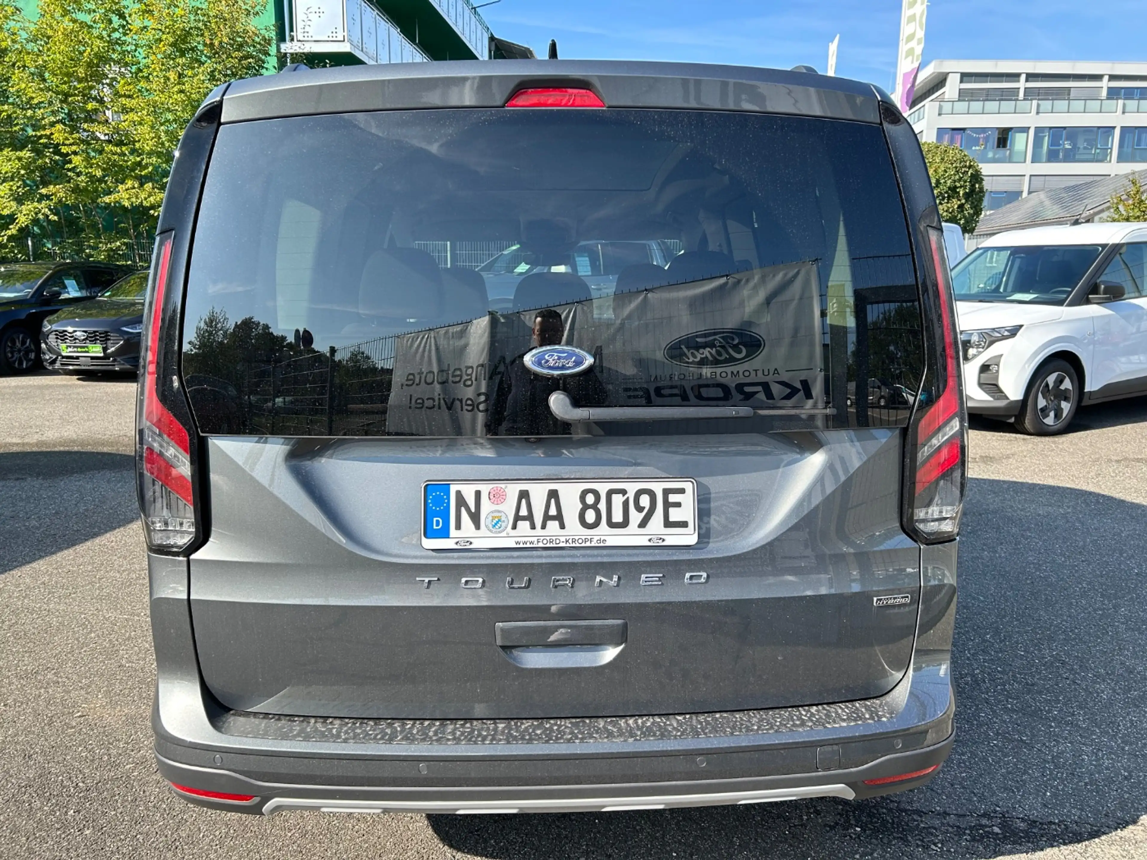 Ford Tourneo Connect Active PHEV 1.5 iACC*NAVI*SHZ*CAM — photo 9