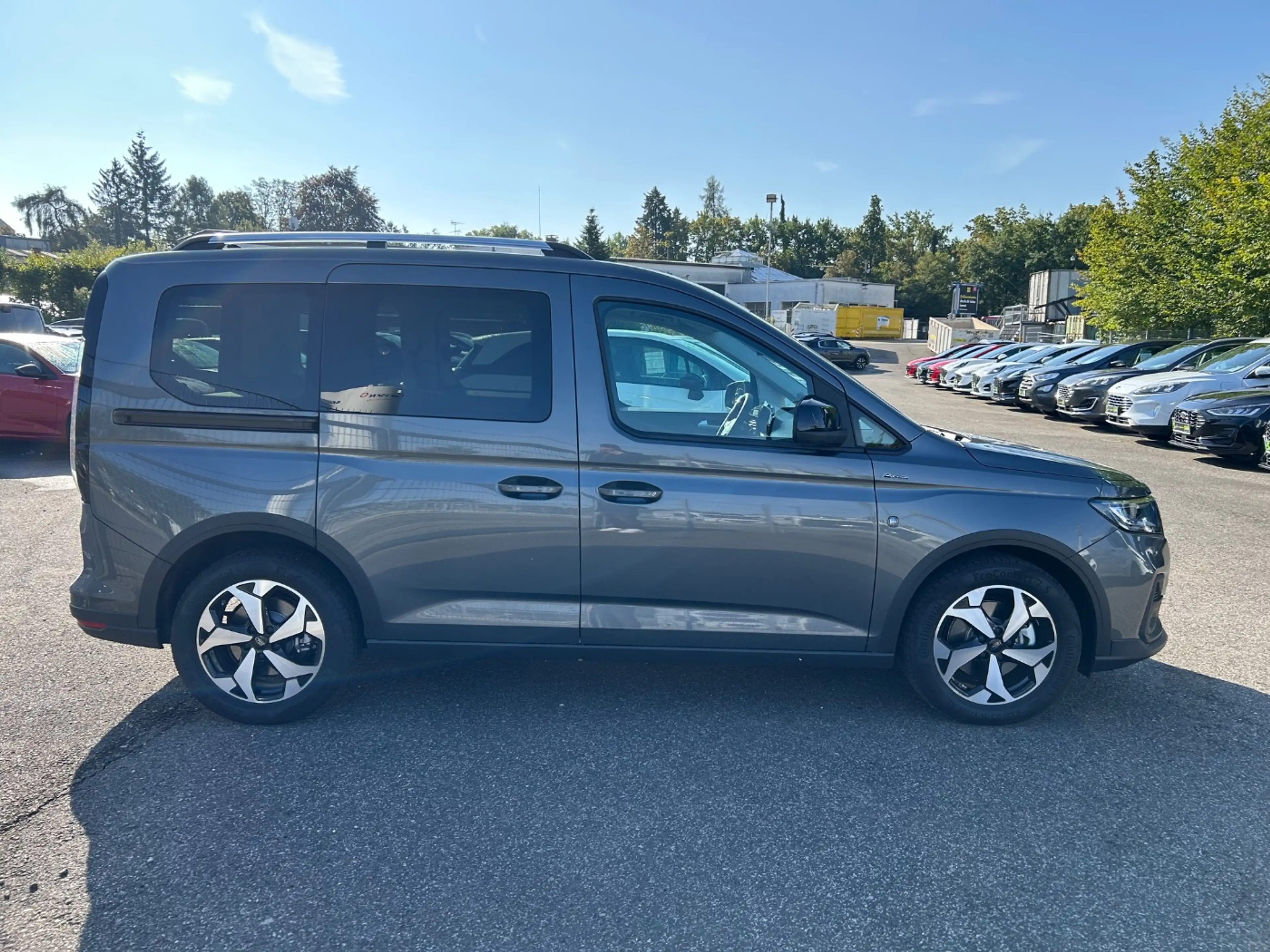 Ford Tourneo Connect Active PHEV 1.5 iACC*NAVI*SHZ*CAM — photo 5