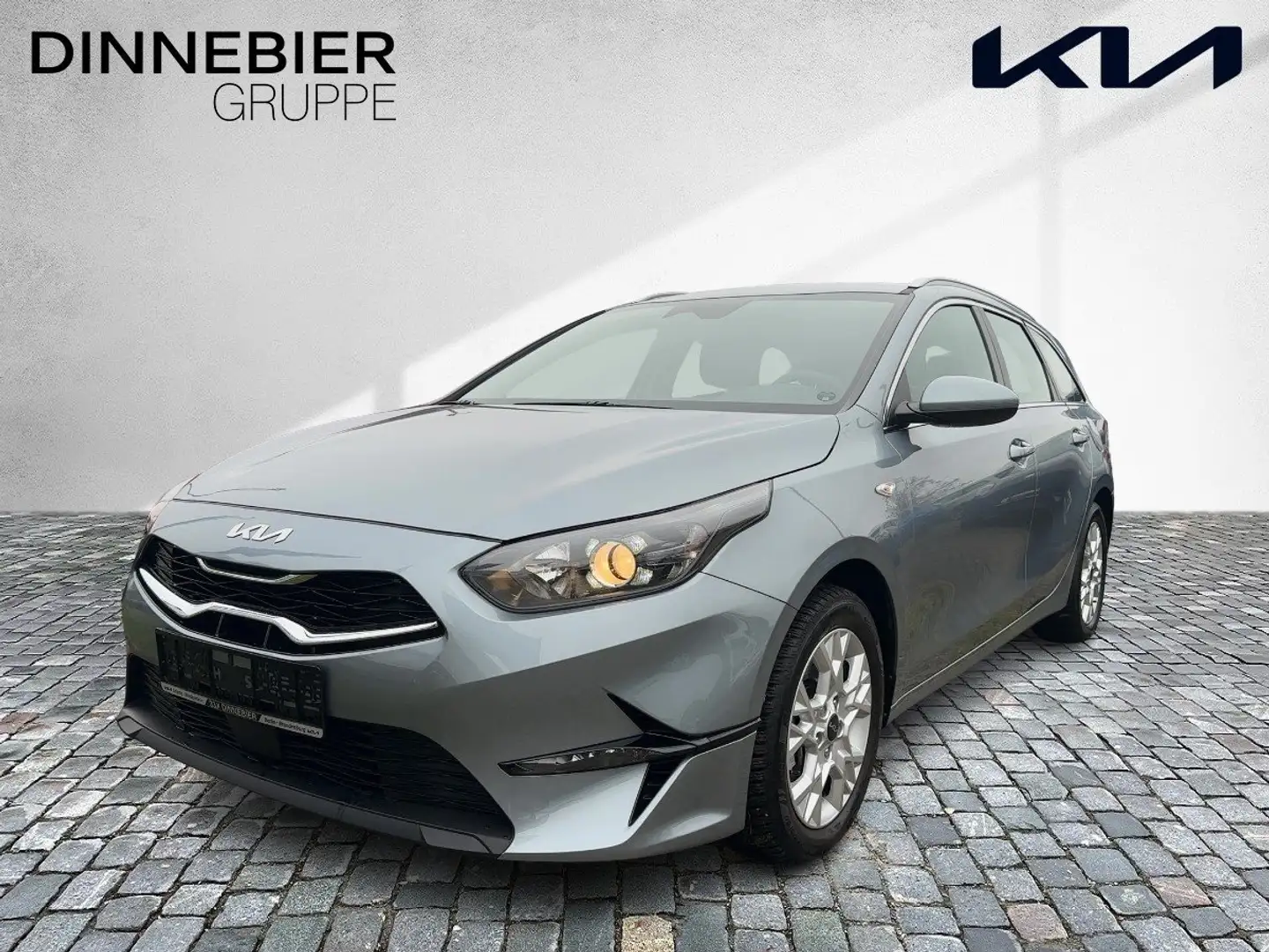 Kia Ceed SW / cee'd SW CEED Sportswagon 1.5T Vision Kamera+Navi+SHZ Silber - 2