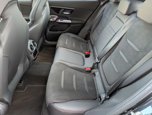 Mercedes-Benz GLC view 22