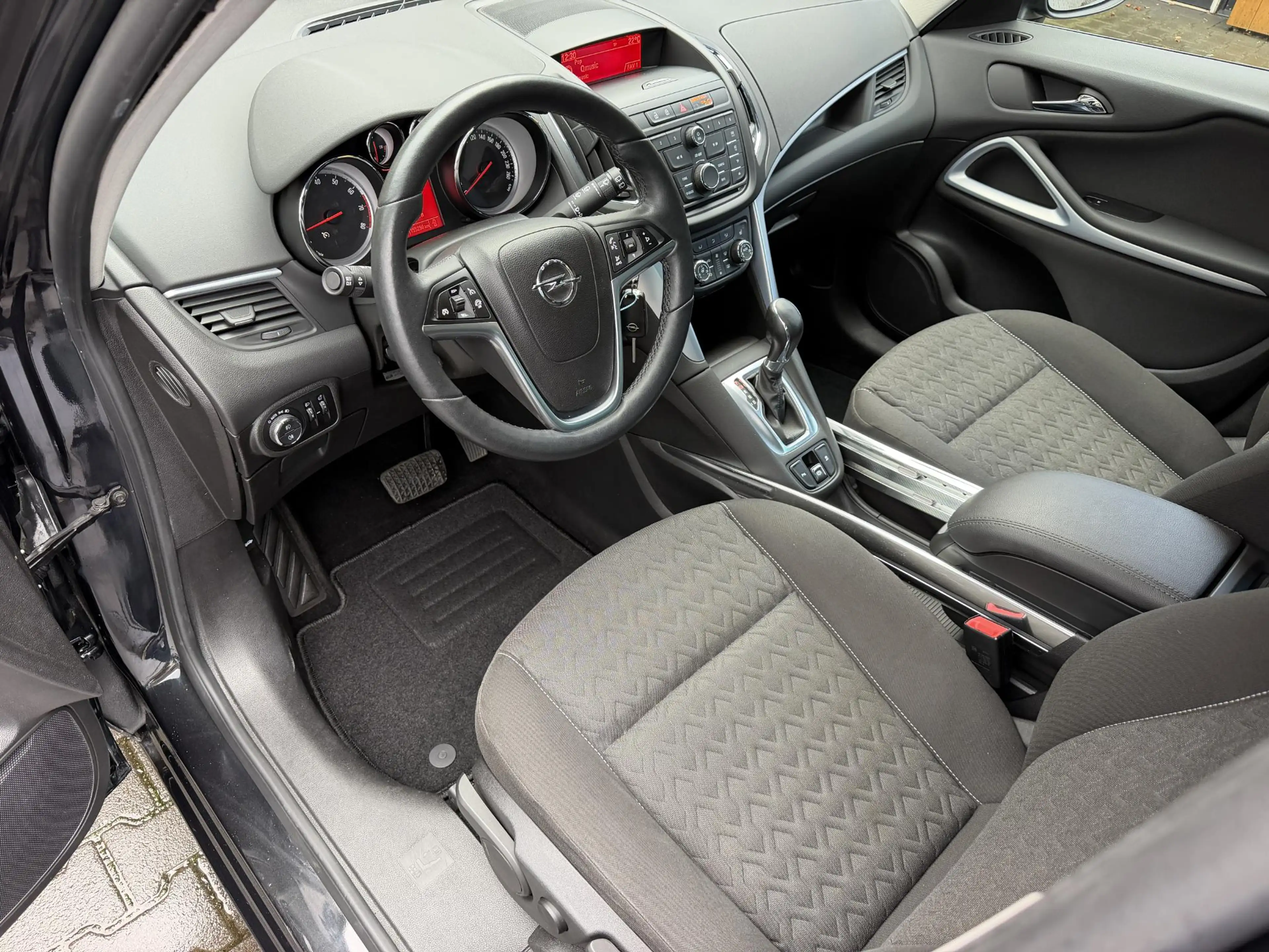 Opel Zafira Tourer 1.4 FLEX Fietsendrager, Cruise, Stoel/Stuurverw. G — photo 4
