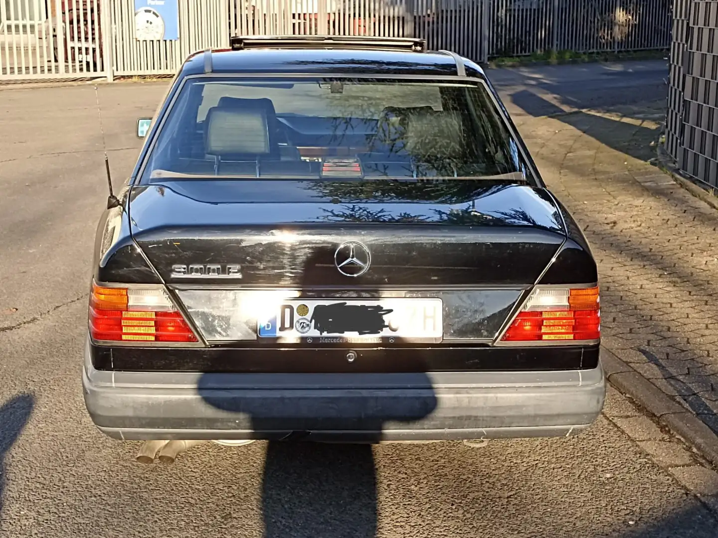 Mercedes-Benz E 300 americana - 2
