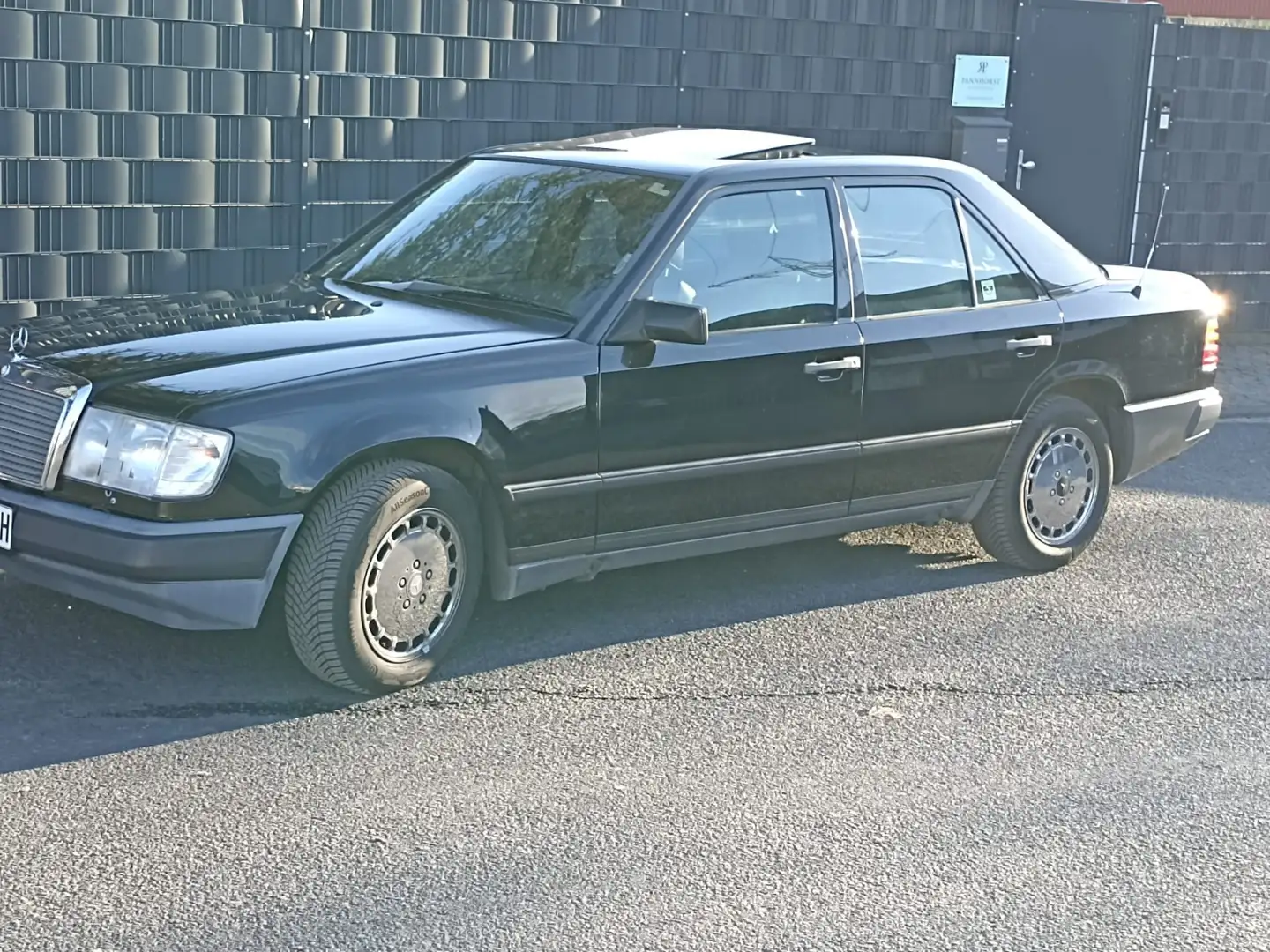 Mercedes-Benz E 300 americana - 1