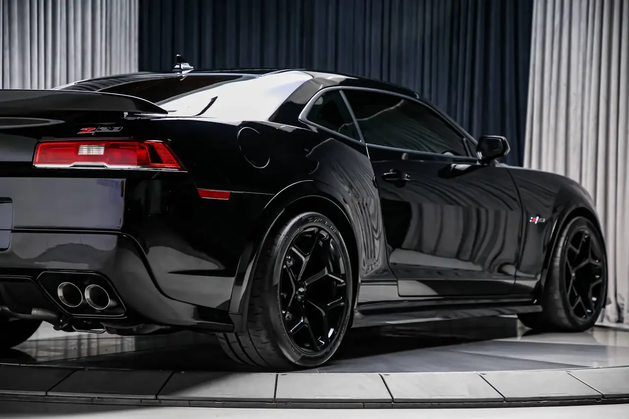 Chevrolet Camaro photo Chevrolet Camaro