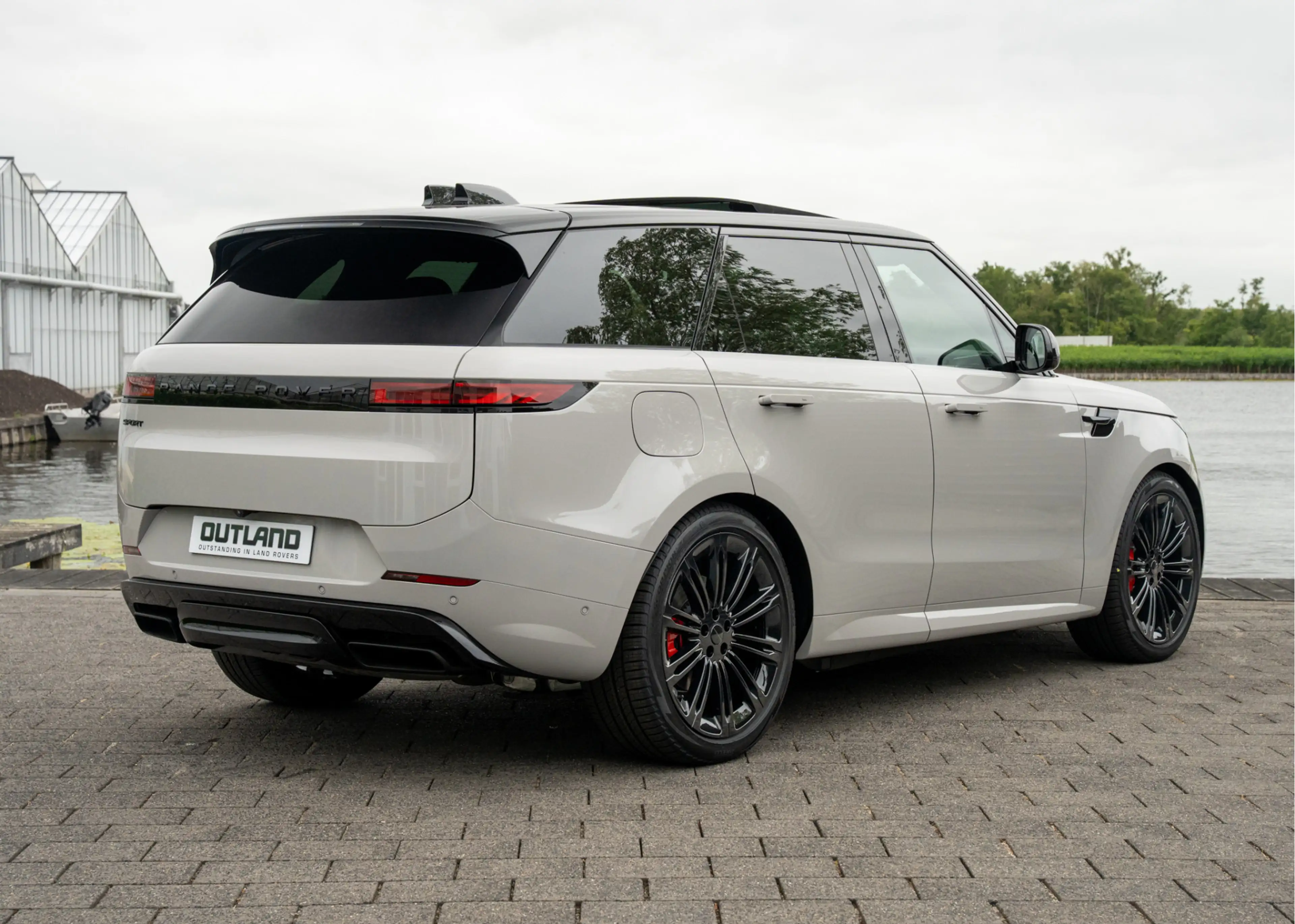 Land Rover Range Rover Sport P550e Autobiography | Full Options | Enhanced Blac — photo 7