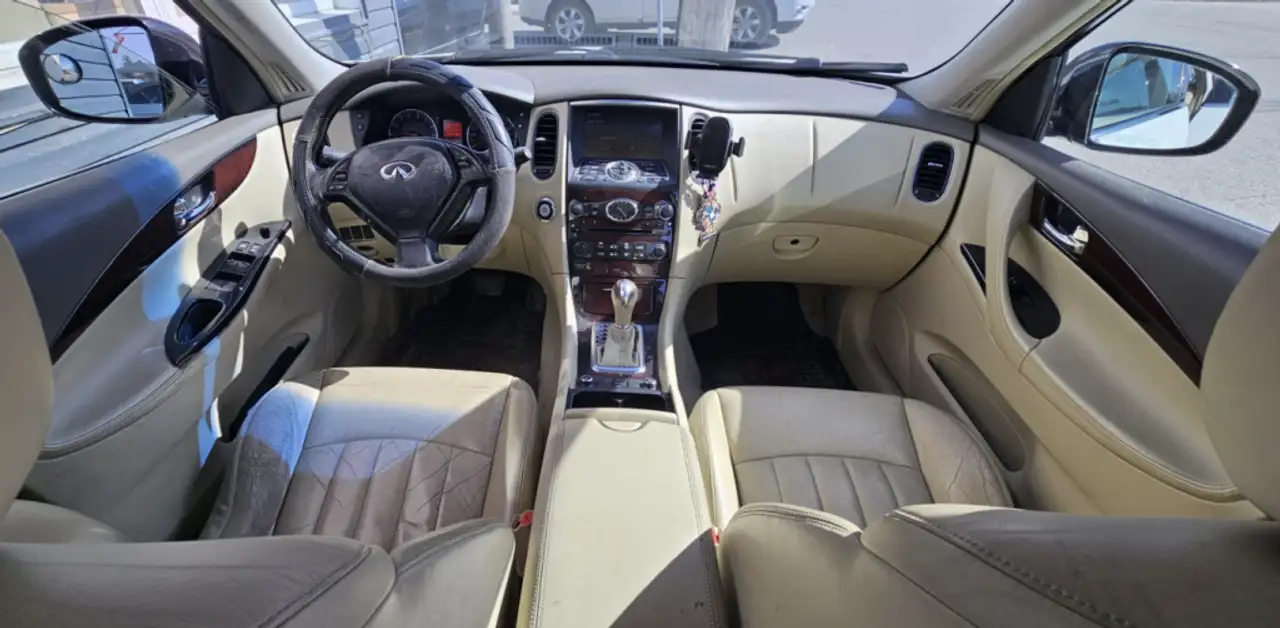 Infiniti EX снимка Infiniti EX
