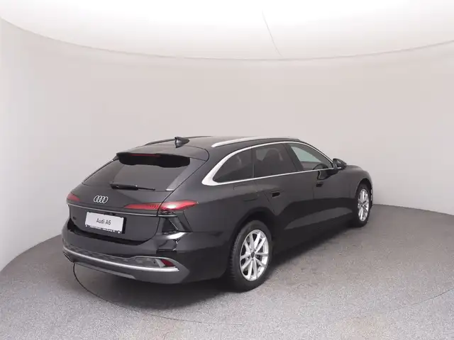 Audi A6 view 4