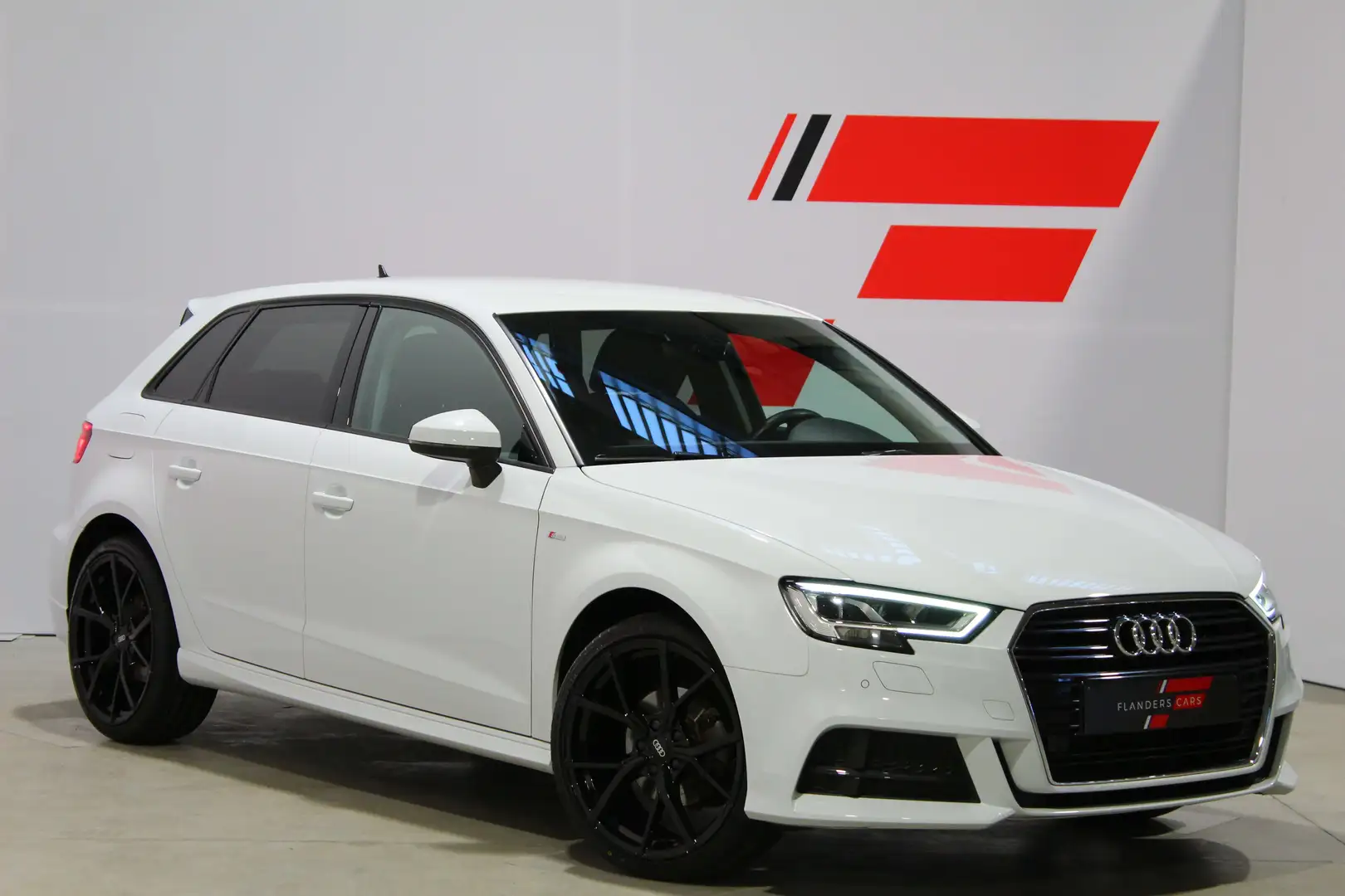Audi A3 30 TFSI S-Line * LED * GPS * Leder * Blanc - 1