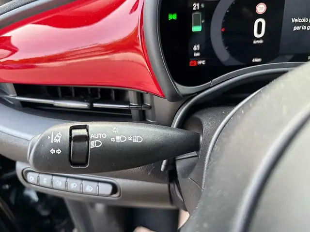 Fiat 500E view 12