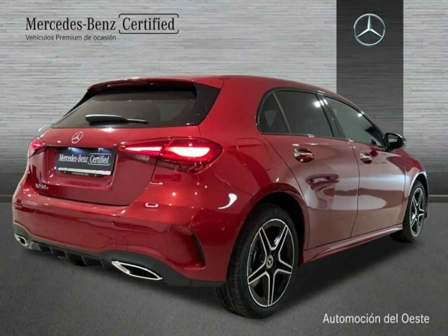 Mercedes-Benz A 250 e compacto[0-804] crvena - 2