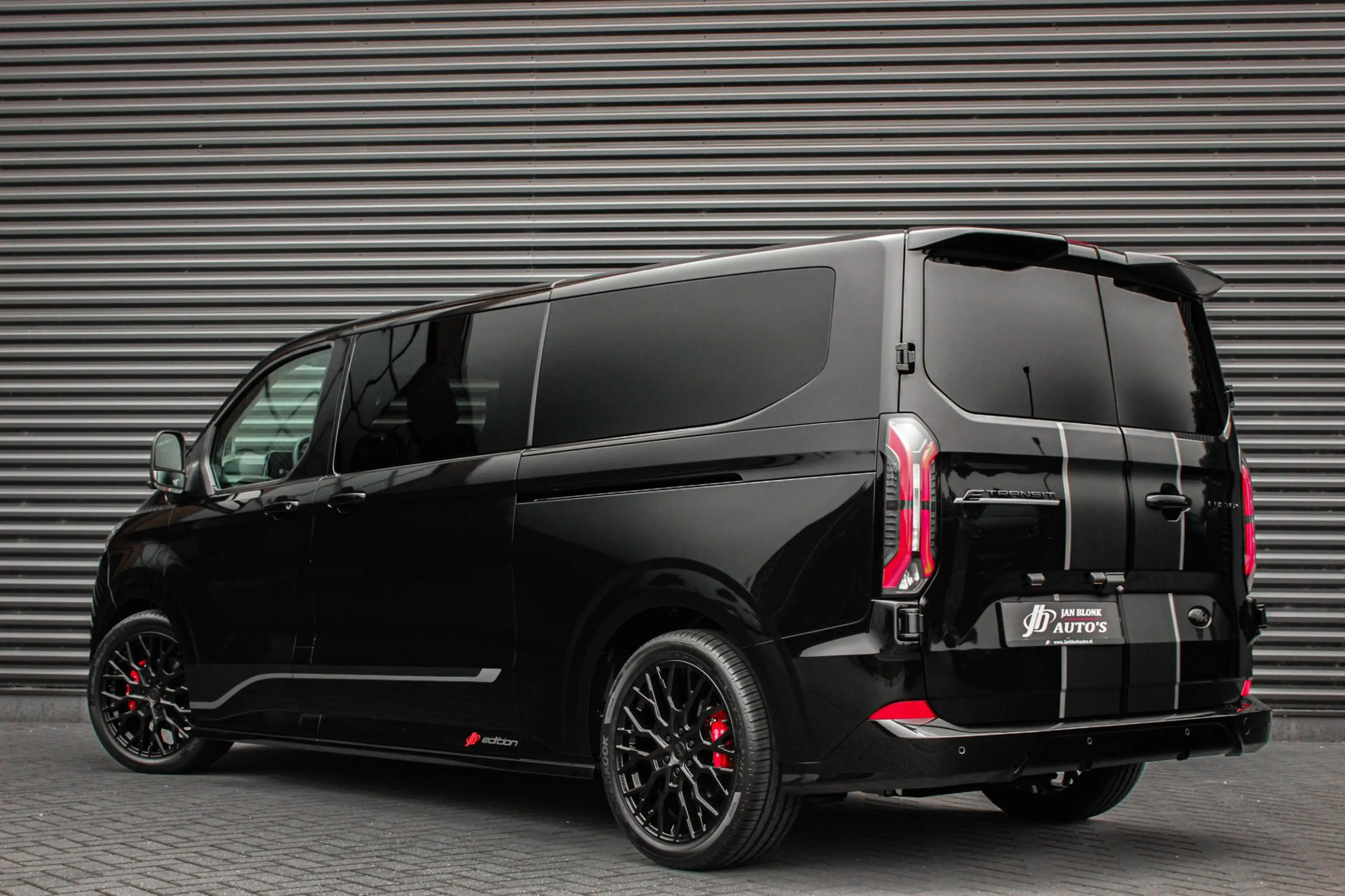 Ford E-Transit Cust. 320 L2H1 Sport 71 kWh DC DUBBEL CABINE / JB- — photo 4