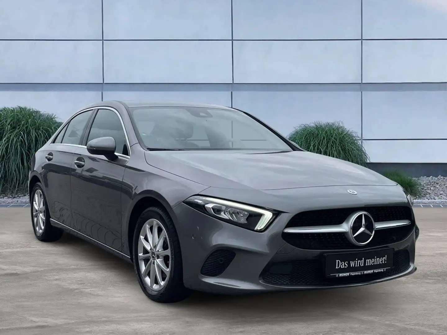 Mercedes-Benz A 180 d LIMO/PROGRESSIVE/LED/KAMERA/AHK/WIDE/ Navi Grau - 2