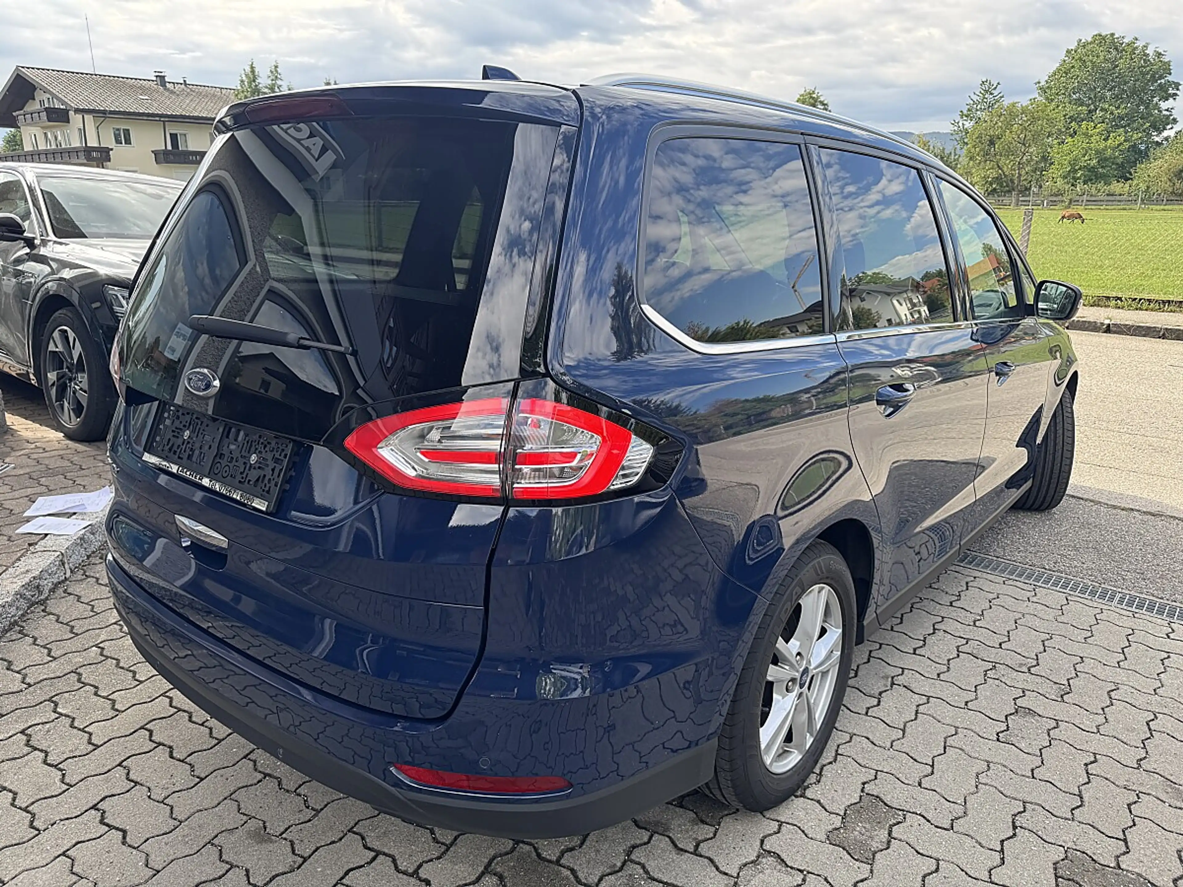 Ford Galaxy 2,0 EcoBlue Titanium Aut. — photo 5
