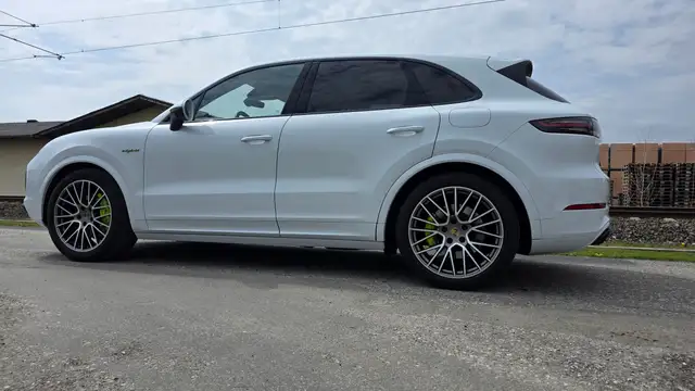 Porsche Cayenne E-Hybrid Platinum Edition ***Vollausstattung*** Ansicht 10