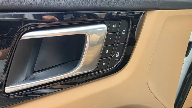 Porsche Cayenne E-Hybrid Platinum Edition ***Vollausstattung*** Ansicht 20